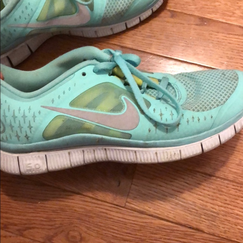 Teal Nike frees!